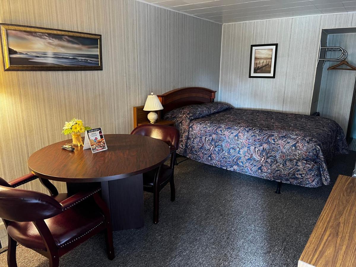 Hopwood Motel Uniontown Exterior foto